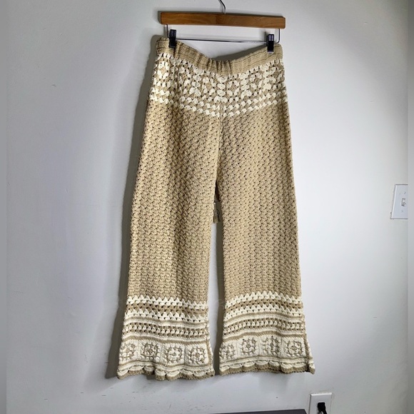 Free People Flook Crochet Crop Flare Pants Large NWT - Picture 6 of 11